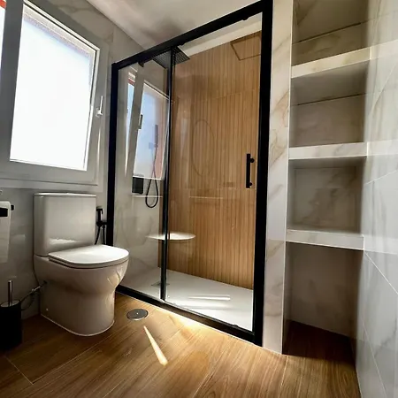 Apartment En 1 *
